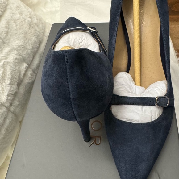 Ann Taylor Heels-Never Worn/Beautiful Suede Shoes - Picture 5 of 6